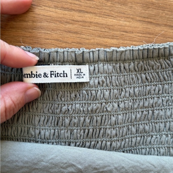 Abercrombie & Fitch Cropped Floral Puff Sleeve Smocked Back Square Neck Top XL - Picture 7 of 8